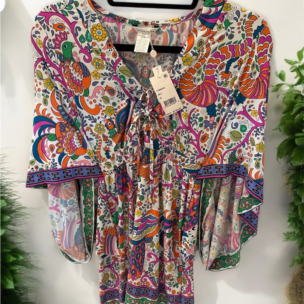 New Trina Turk women’s coverup with tags !!!🏖️